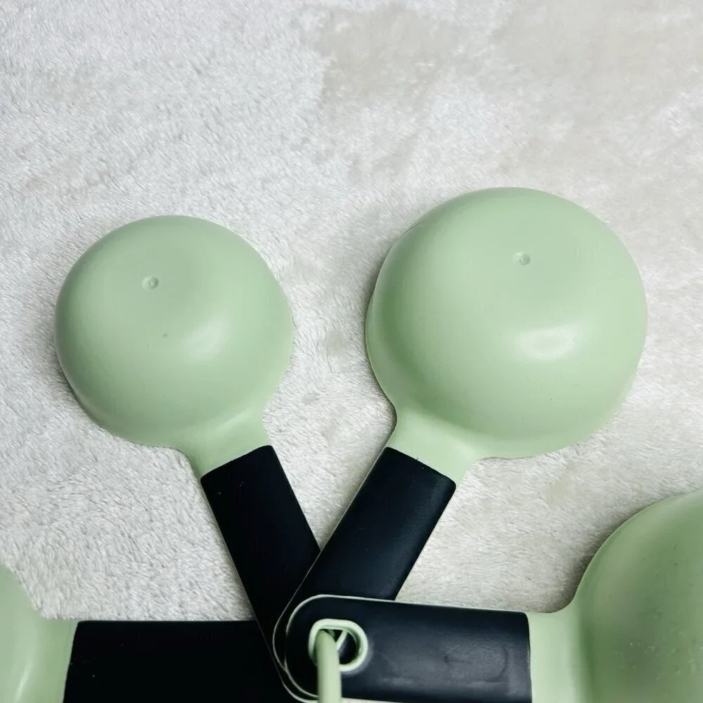 KitchenAid Measuring Cups Set Of 4 Seafoam Green 1/4, 1/3, 1/2, + 1 cup on Ring